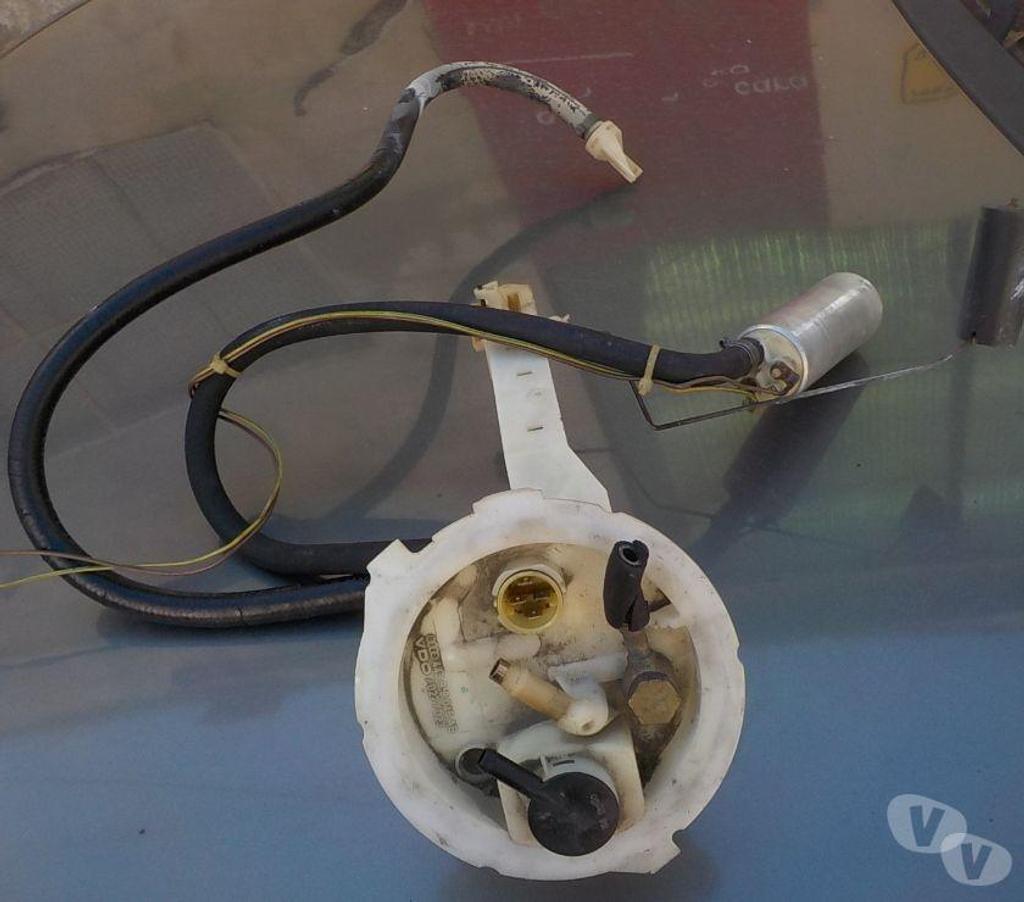 Pièces et services auto Pyrénées-Orientales Perpignan - Photos Vivastreet pompe immergeereservoir+ jauge audi v8 quatro 88a95