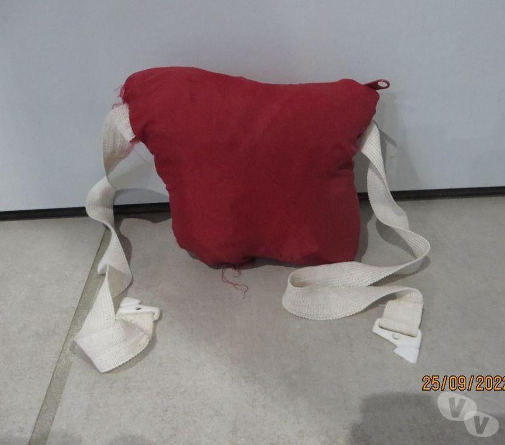 Vêtements bébés Puy-de-Dôme Clermont Ferrand - Photos Vivastreet K-way 5 ans coupe vent