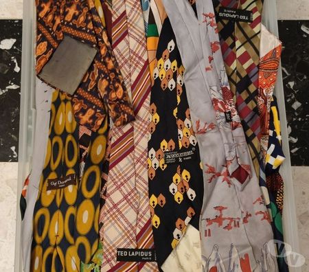Accessoires - Bagagerie Val-d'Oise Bernes sur Oise - 95340 - Photos Vivastreet TOP : 2 Gros Lot De Cravates Vintage Neuves Et Divers