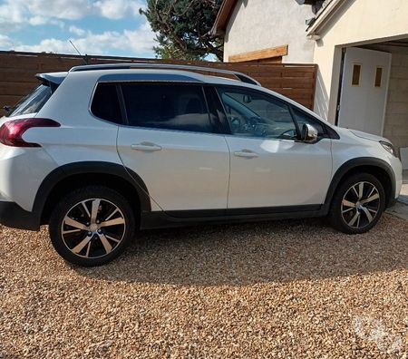 Voiture d'occasion Eure Nonancourt - Photos Vivastreet PEUGEOT 2008 BLANC NACRE