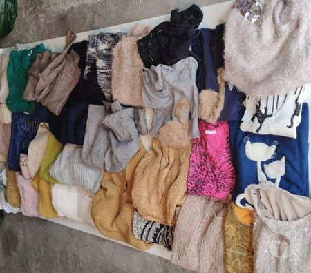 Vêtements occasion Val-d'Oise Bernes sur Oise - 95340 - Photos Vivastreet Moins 1 Euro Gros Lot De Vêtements De Femme Divers Tailles