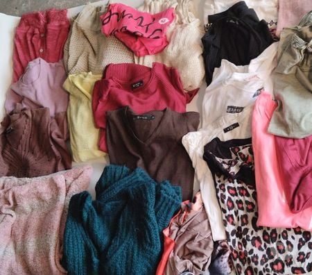 Vêtements occasion Val-d'Oise Bernes sur Oise - 95340 - Photos Vivastreet Moins 1 Euro Gros Lot De Vêtements De Femme Divers Tailles