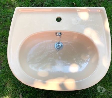 Nord Valenciennes - 59300 - Photos Vivastreet Lavabo sur colonne et fixé au mur 186