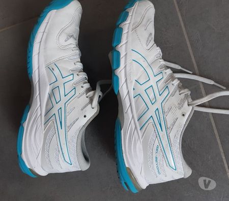 Chaussures Marne Courcy - 51220 - Photos Vivastreet Basket Asics 40 blanche et bleue