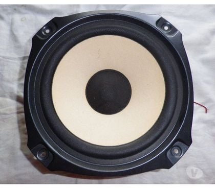 Photo - Video - Son Fontenay le Fleury Yvelines - Photos Vivastreet 1 haut-parleurs boomer woofer JVC 22 cm 8 ohms.