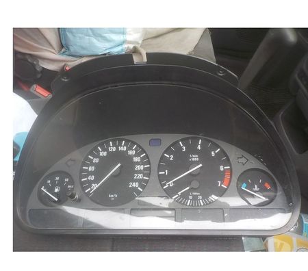 Pièces et services auto Pyrénées-Orientales Perpignan - Photos Vivastreet compteur ou combine instrument bmw e39 type 528i