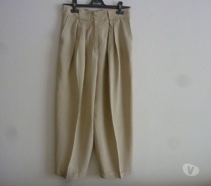 Vêtements occasion Le Kremlin Bicetre Val-de-Marne - Photos Vivastreet Pantacourt beige - T 36 - tergal