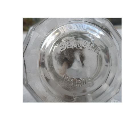 Décoration - art Hérault Castries - 34160 - Photos Vivastreet Lampe Berger – diffuseur de parfum à catalyse - douze côtés 