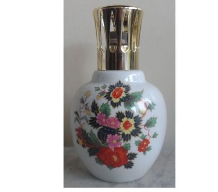 Décoration - art Hérault Castries - 34160 - Photos Vivastreet Lampe Berger en porcelaine – Diffuseur de parfum à catalyse 