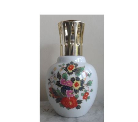 Décoration - art Hérault Castries - 34160 - Photos Vivastreet Lampe Berger en porcelaine – Diffuseur de parfum à catalyse 