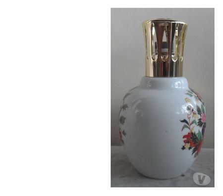 Décoration - art Hérault Castries - 34160 - Photos Vivastreet Lampe Berger en porcelaine – Diffuseur de parfum à catalyse 