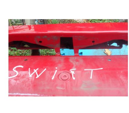 Pièces et services auto Hérault Castries - 34160 - Photos Vivastreet Pare choc arrière léger chocs à repeindre Suzuki Swift 2018