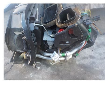 Pièces et services auto Pyrénées-Orientales Perpignan - Photos Vivastreet bloc chauffage clim. complet bmw e36 type 318tds