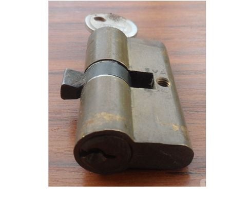  Hérault Castries - 34160 - Photos Vivastreet Verrou cylindre à clé crantée double entrée occase 25x25mm 