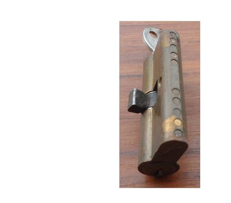  Hérault Castries - 34160 - Photos Vivastreet Verrou cylindre à clé crantée double entrée occase 25x25mm 