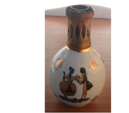 Décoration - art Hérault Castries - 34160 - Photos Vivastreet Lampe BERGER vintage en porcelaine de Limoges déco XVIIIème 