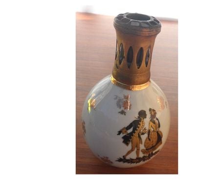 Décoration - art Hérault Castries - 34160 - Photos Vivastreet Lampe BERGER vintage en porcelaine de Limoges déco XVIIIème 