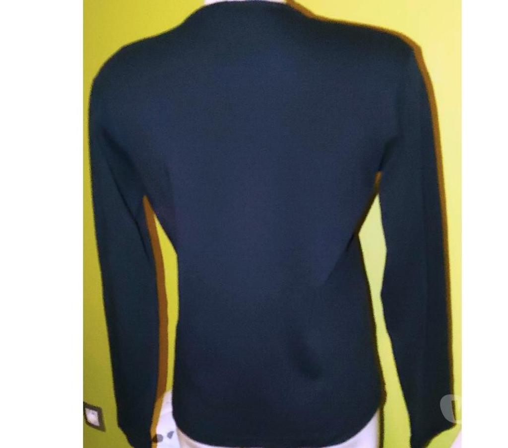 Vêtements occasion Moselle Florange - 57190 - Photos Vivastreet t shirt manche longue noir