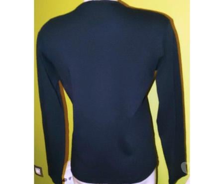 Vêtements occasion Florange Moselle - Photos Vivastreet t shirt manche longue noir