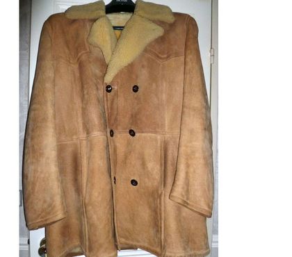 Vêtements Maurepas Yvelines - Photos Vivastreet Manteau 34 en peau lainée
