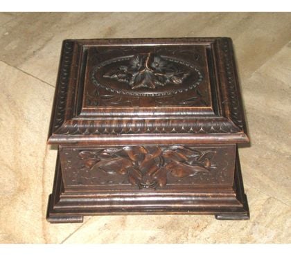 Collection Maule Yvelines - Photos Vivastreet Coffret à Cigares ancien en bois sculpté