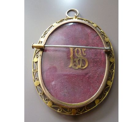 Bijoux occasion Yvelines Maurepas - 78310 - Photos Vivastreet Broche-pendentif ornée d'une miniature début 19 ème siècle
