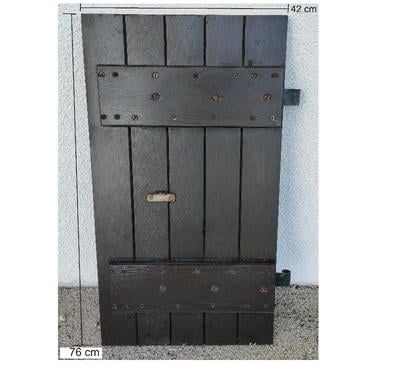 Bricolage - Jardin - Outillage Foncine le Haut Jura - Photos Vivastreet Volet battant bois, largeur 42 x hauteur 76 cm, 1 vantail