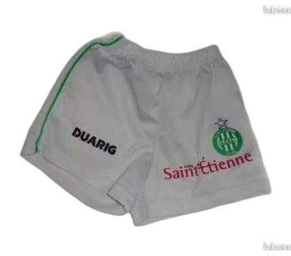 Vêtements occasion Villette de Vienne Isère - Photos Vivastreet short foot 23 ans ASSE ST ETIENNE