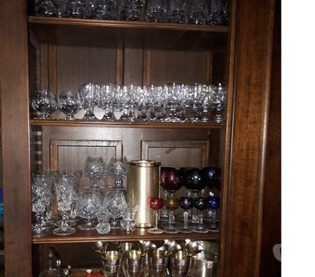 Ameublement & art de la table Haute-Garonne Castelginest - 31780 - Photos Vivastreet vend service de verres cristallin taillés