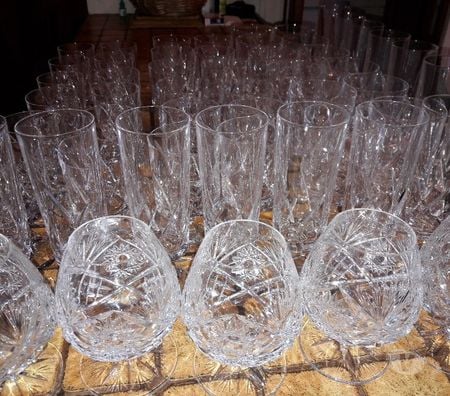 Ameublement & art de la table Haute-Garonne Castelginest - 31780 - Photos Vivastreet vend service de verres cristallin taillés