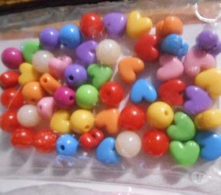 Jeux - Jouets Ille-et-Vilaine St Meen le Grand - 35290 - Photos Vivastreet lot de perles pour loisirs créatif