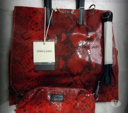 Accessoires - Bagagerie Nord Mons en Baroeul - 59370 - Photos Vivastreet Sac à main cuir de vachette véritable rouge effet python