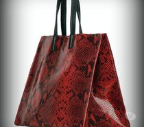 Sac à main cuir de vachette véritable rouge effet python