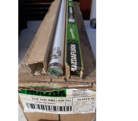  Loiret Orleans - Photos Vivastreet Tubes néons fluos mazda 18 watts NEUFS