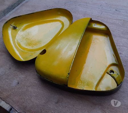 Pièces et services moto Var Pierrefeu du Var - 83390 - Photos Vivastreet boite a outils JAWA PERAK NK 250 cc 1953