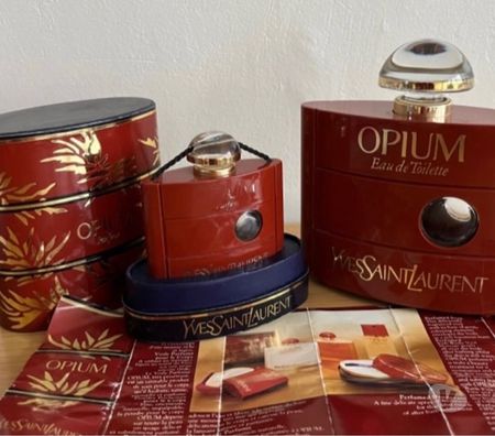 Collection Seine-et-Marne Meaux - 77100 - Photos Vivastreet Flacons vides parfum YSL « Opium »