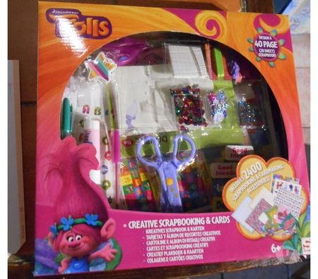 Jeux - Jouets Ille-et-Vilaine St Meen le Grand - 35290 - Photos Vivastreet kit scrapbookings et cartes