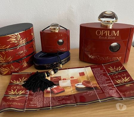 Collection Seine-et-Marne Meaux - 77100 - Photos Vivastreet Flacons vides parfum « Opium » YSL
