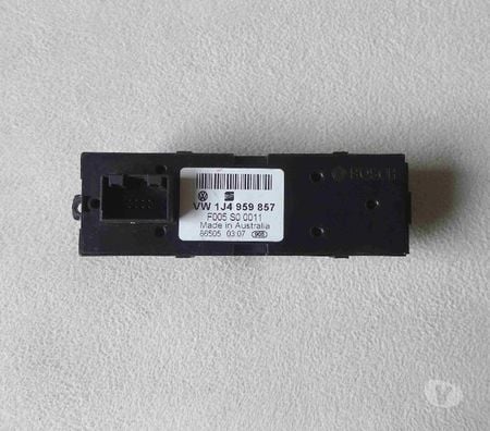 Pièces et services auto Puy-de-Dôme Clermont Ferrand - Photos Vivastreet Interrupteur leve vitres Passat et Golf