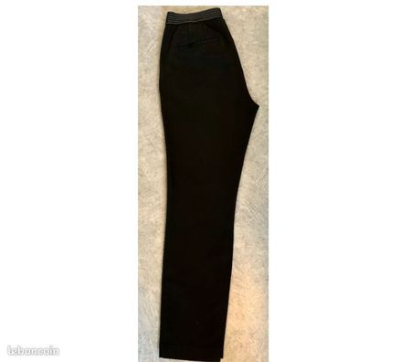 Vêtements occasion Val-de-Marne Villejuif - 94800 - Photos Vivastreet Pantalon Noir "Zara-Basic" collection