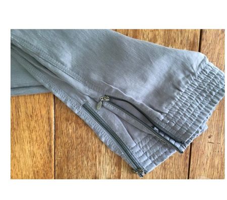 Vêtements occasion Val-de-Marne Villejuif - 94800 - Photos Vivastreet Pantalon BIANCA -Mixte.(Chino-Melbourne).