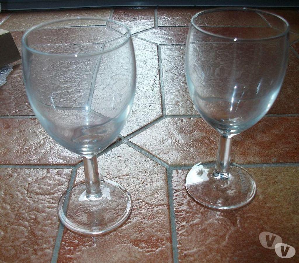 Ameublement & art de la table Bas-Rhin Bouxwiller - 67330 - Photos Vivastreet Verres à Vin et à Eau sur pied 