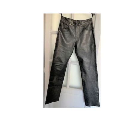 Vêtements occasion Val-de-Marne Villejuif - 94800 - Photos Vivastreet Pantalon style jean en peau de mouton (C&A).