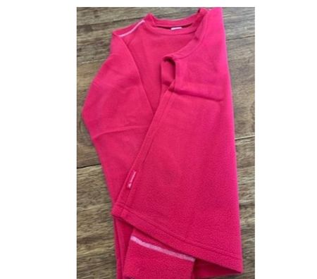 Vêtements occasion Val-de-Marne Villejuif - 94800 - Photos Vivastreet 2 pulls polaire pour fille de 9ans Quechua de chez Décathlon