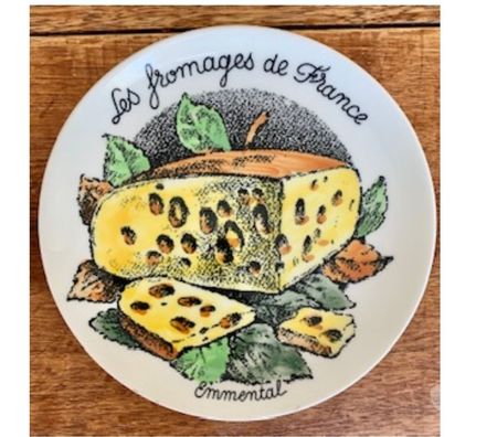 Ameublement & art de la table Val-de-Marne Villejuif - 94800 - Photos Vivastreet 6 assiettes sur le thème des fromages de France (GIEM).