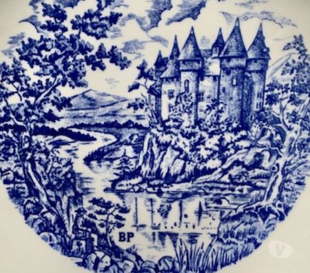 Collection Val-de-Marne Villejuif - 94800 - Photos Vivastreet Assiette creuse de collection (BP 1970).