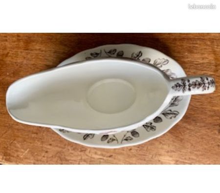 Ameublement & art de la table Val-de-Marne Villejuif - 94800 - Photos Vivastreet Très belle saucière anglaise W.H.GRINDLEY "QUIET DAY"