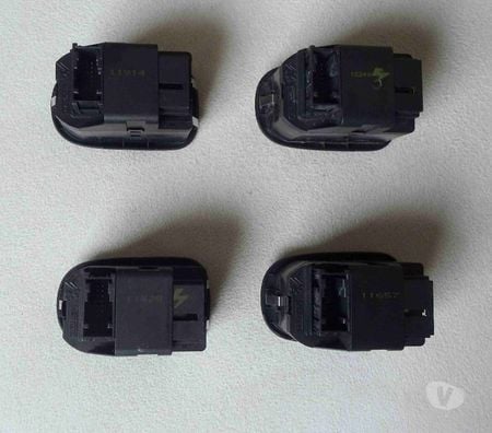 Pièces et services auto Puy-de-Dôme Clermont Ferrand - Photos Vivastreet Interrupteur leve vitre 206 