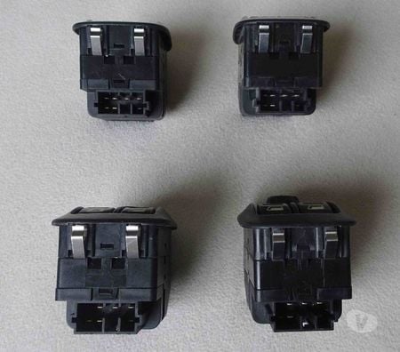 Pièces et services auto Puy-de-Dôme Clermont Ferrand - Photos Vivastreet Interrupteur leve vitre 206 