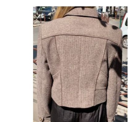 Vêtements occasion Val-de-Marne Villejuif - 94800 - Photos Vivastreet Blouson-Veste vintage pour femme 